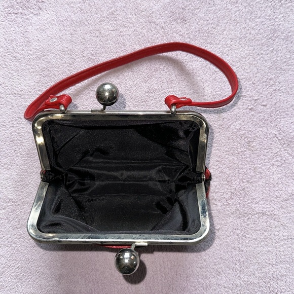 Vintage Small cherry evening bag! - Picture 4 of 4